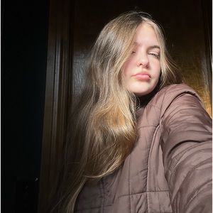 Meet your Posher, Falon